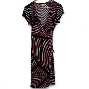 ⚫️ Worthington Stylish Black and Pink Geometric Wrap Dress Size Medium
